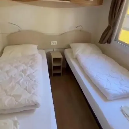 Mipro Mobilhome 6 Holiday home Lido di Spina