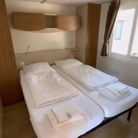Mipro Mobilhome 6 度假居
